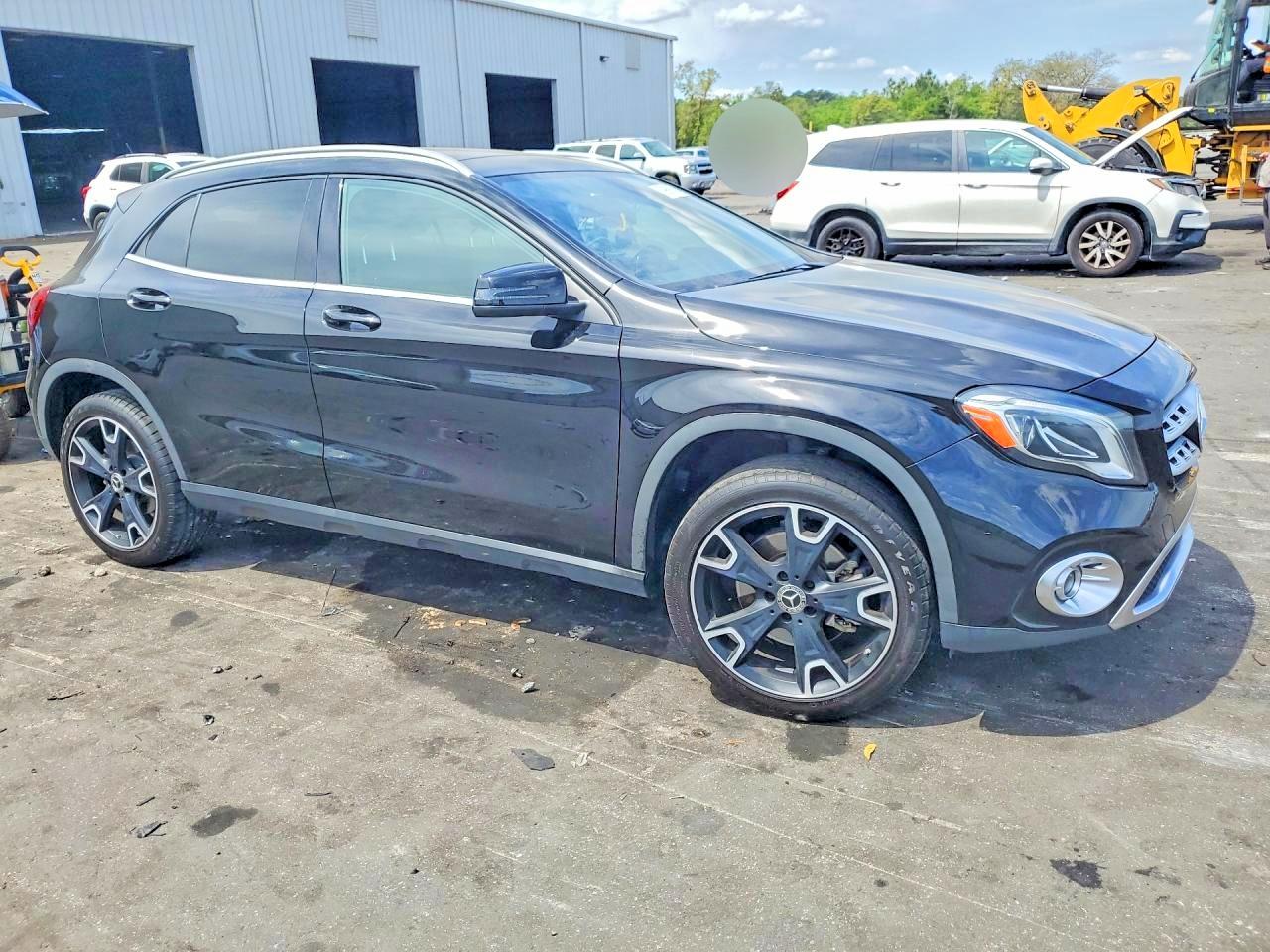 Mercedes-Benz GLA 250