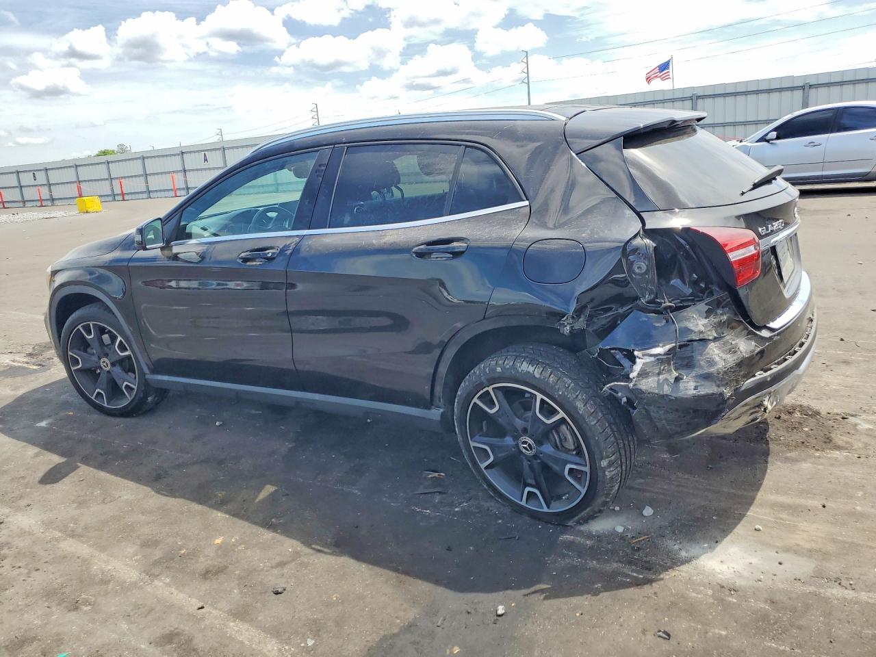 Mercedes-Benz GLA 250