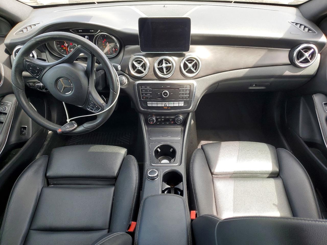 Mercedes-Benz GLA 250