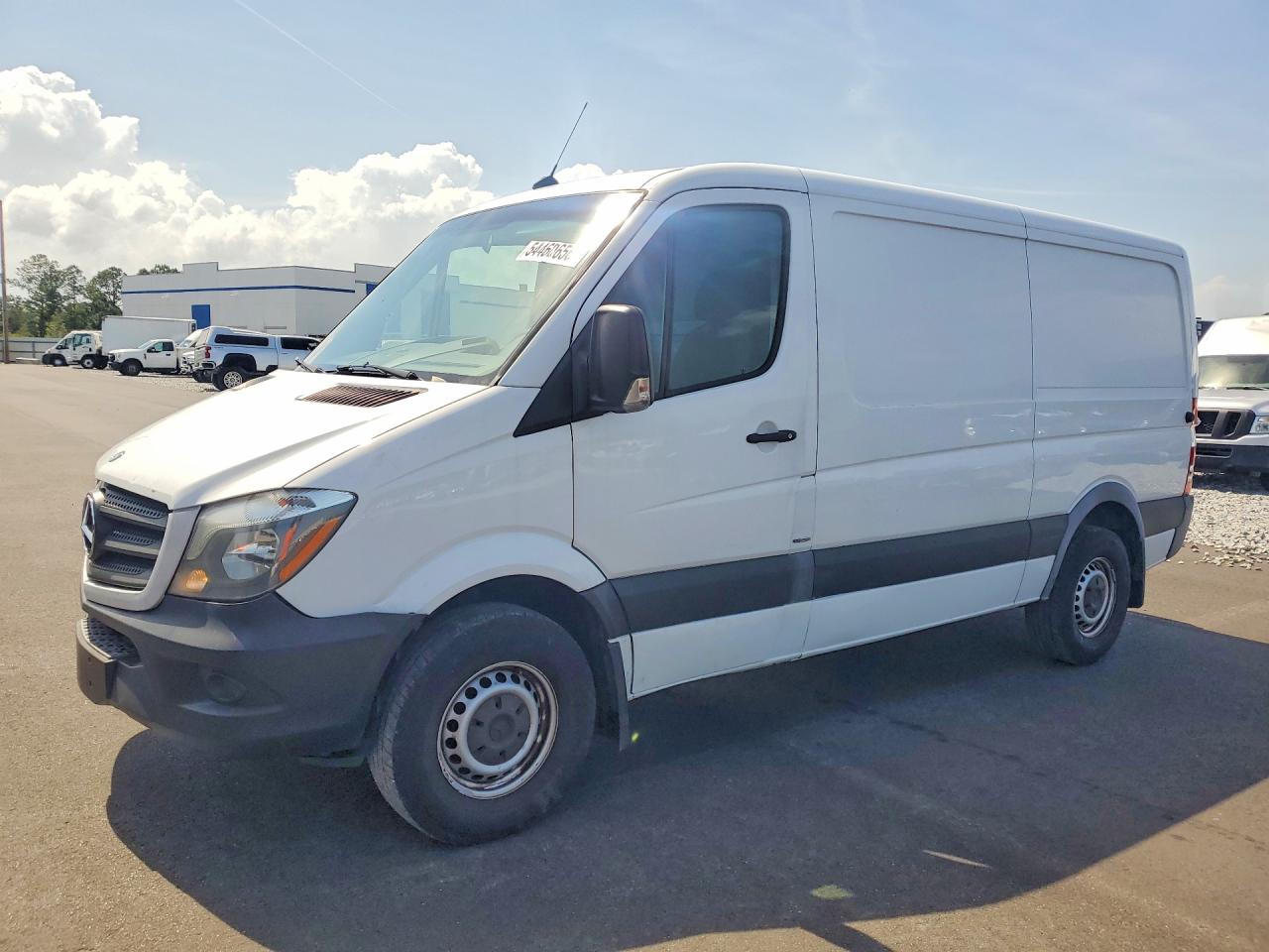 Salvage Mercedes-Benz Sprinter Image