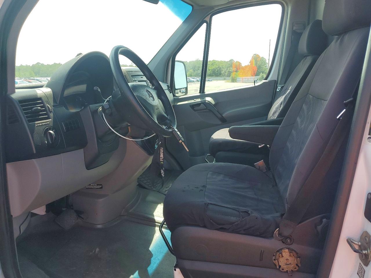 Mercedes-Benz Sprinter 2500