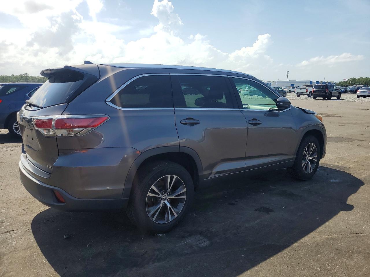 Toyota Highlander Xle