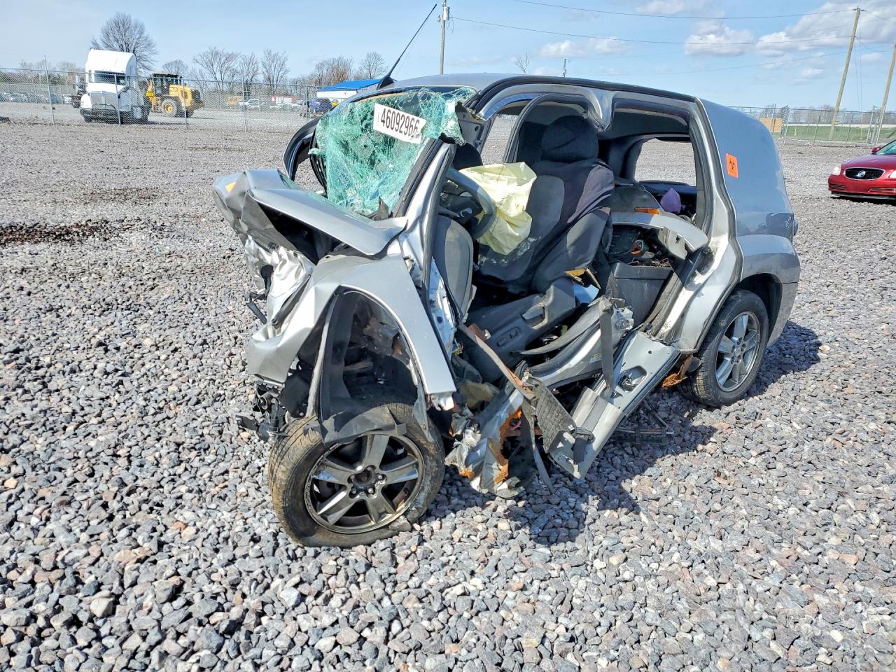 Salvage Chevrolet HHR Image