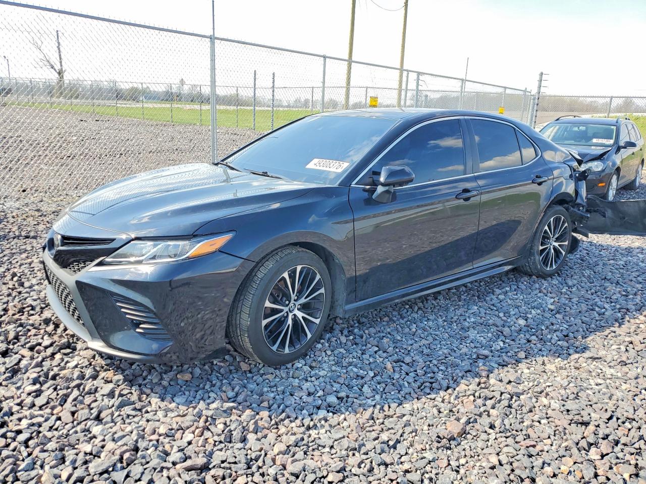 Salvage Toyota Camry Image