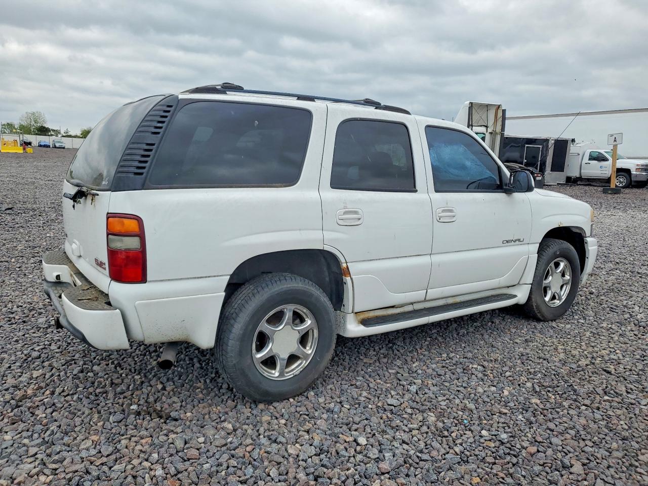 GMC Yukon Denali
