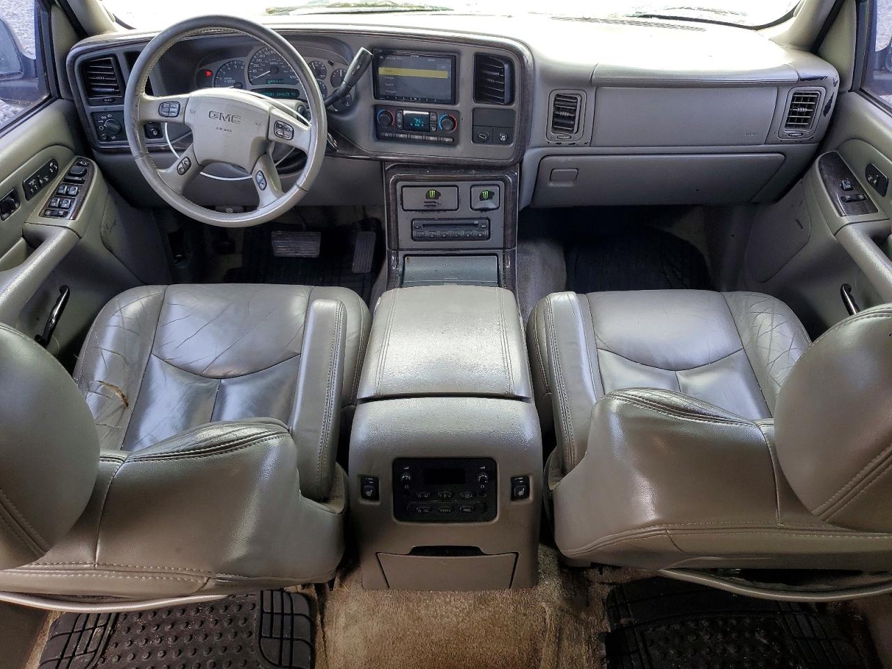 GMC Yukon Denali