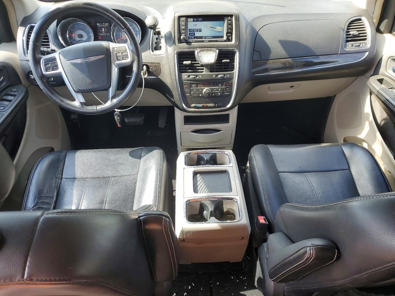 Chrysler Minivan Touring L