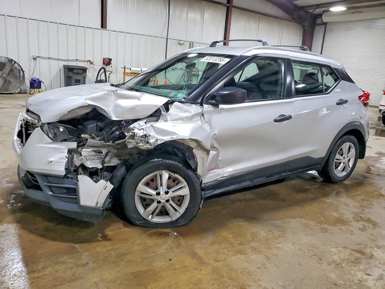 Salvage Nissan Kicks Image