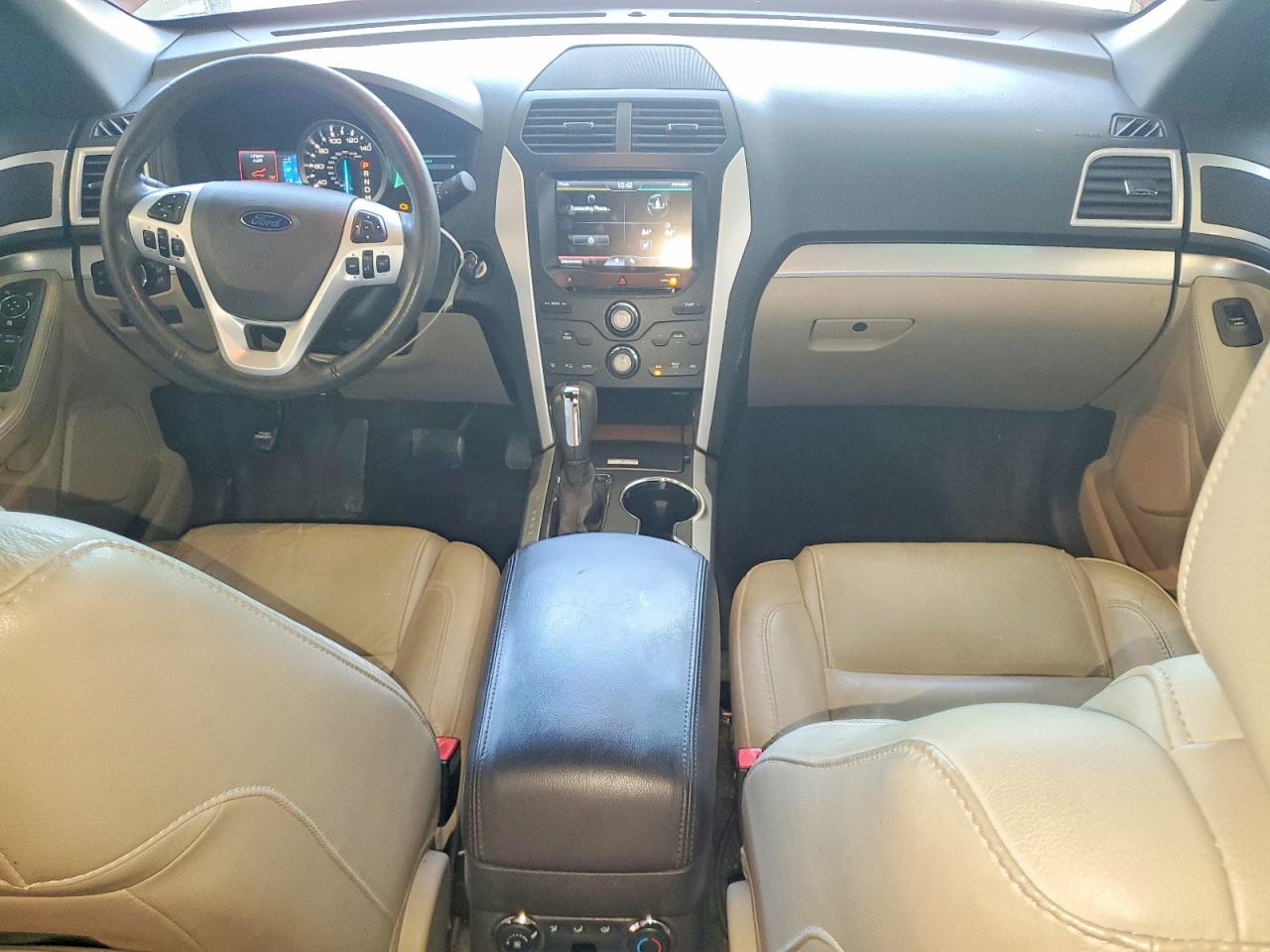 Ford Explorer Xlt