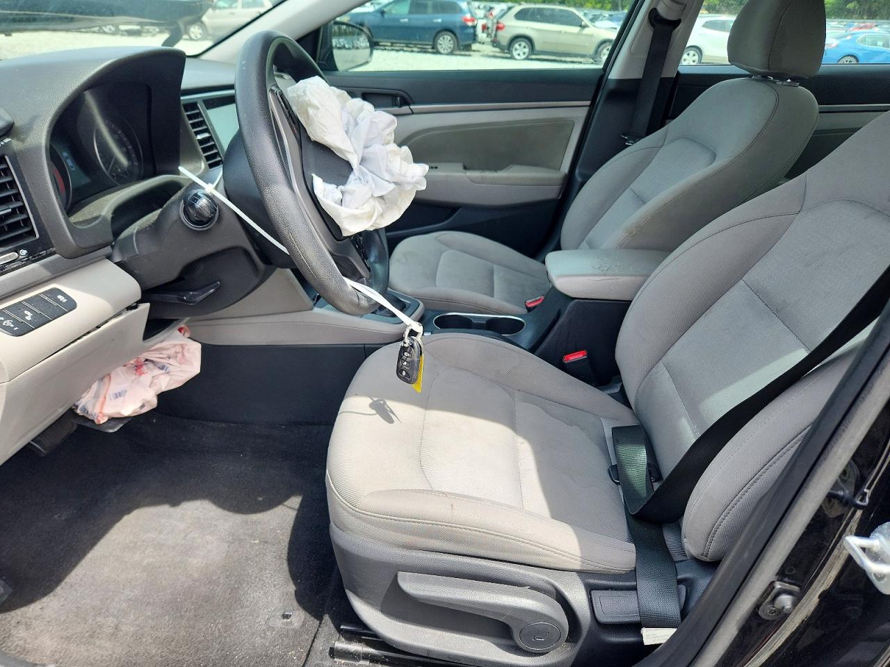Hyundai ELANTRA Sel