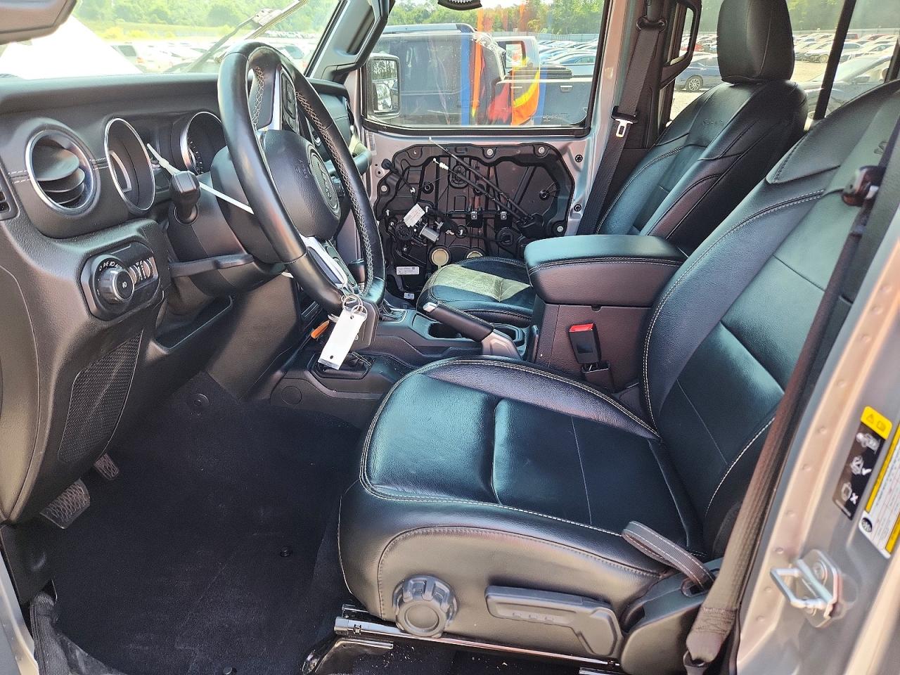 Jeep Wrangler Sahara