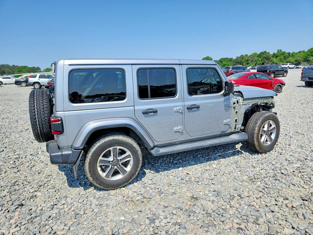 Jeep Wrangler Sahara