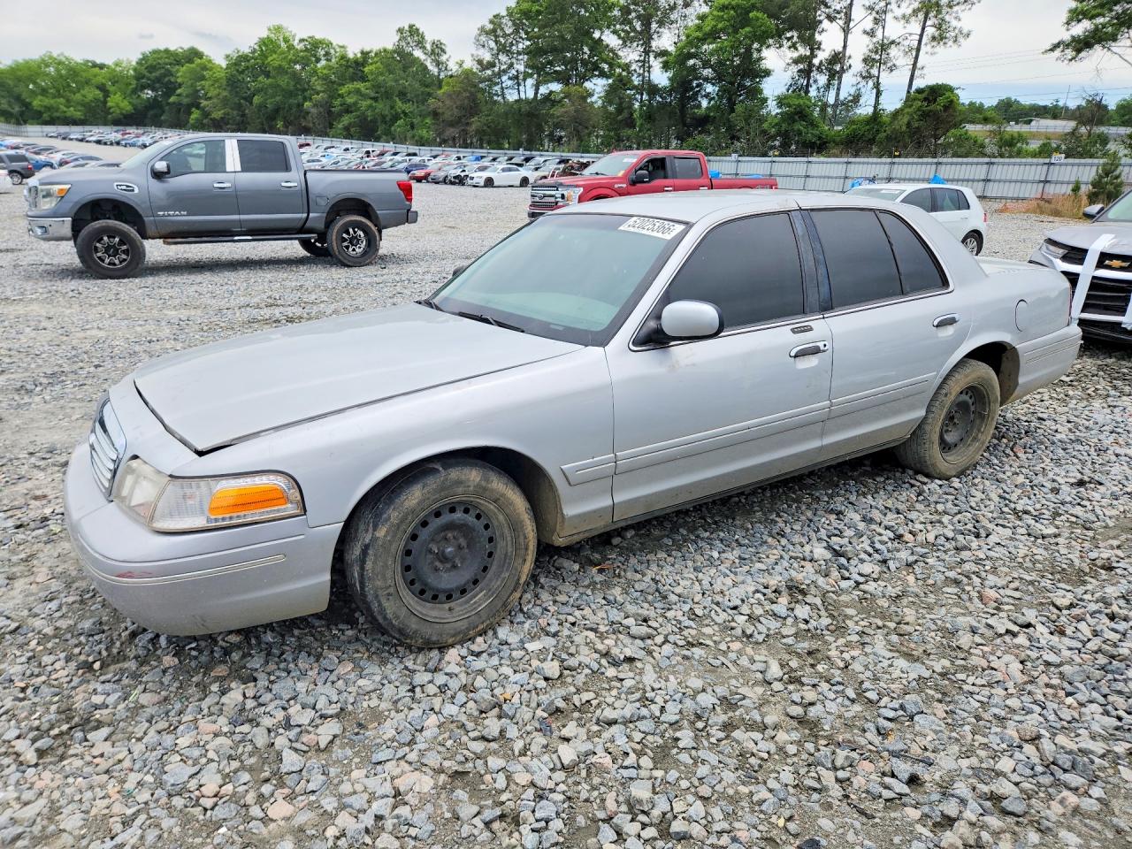 Salvage Ford Crown Vic Image