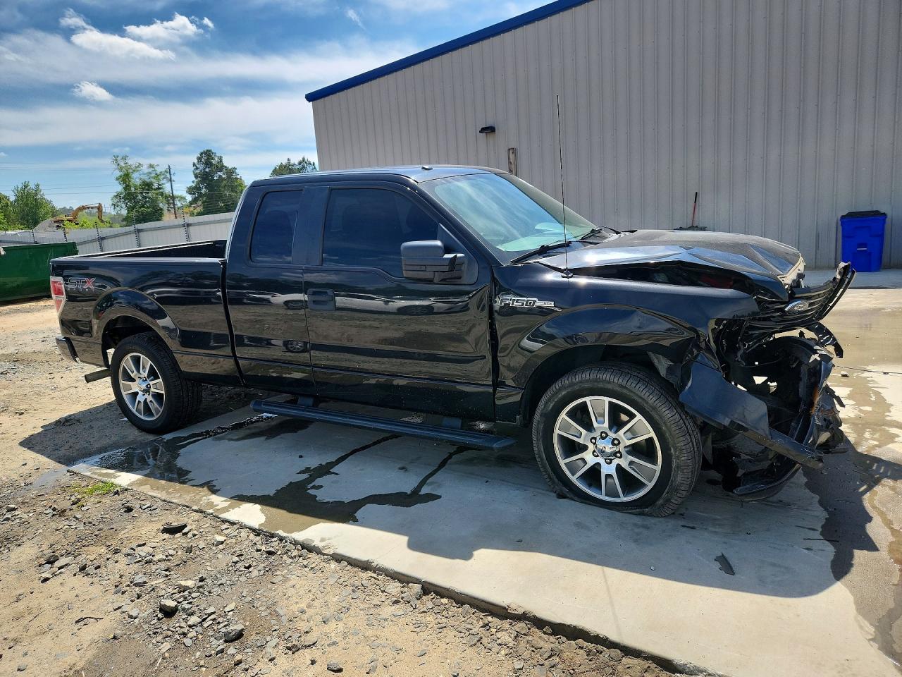 Ford F-150 Super Cab