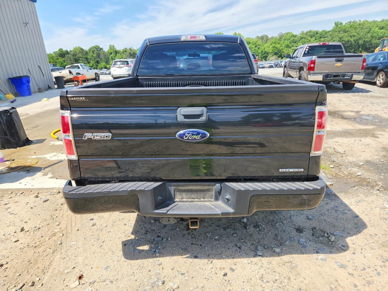 Ford F-150 Super Cab