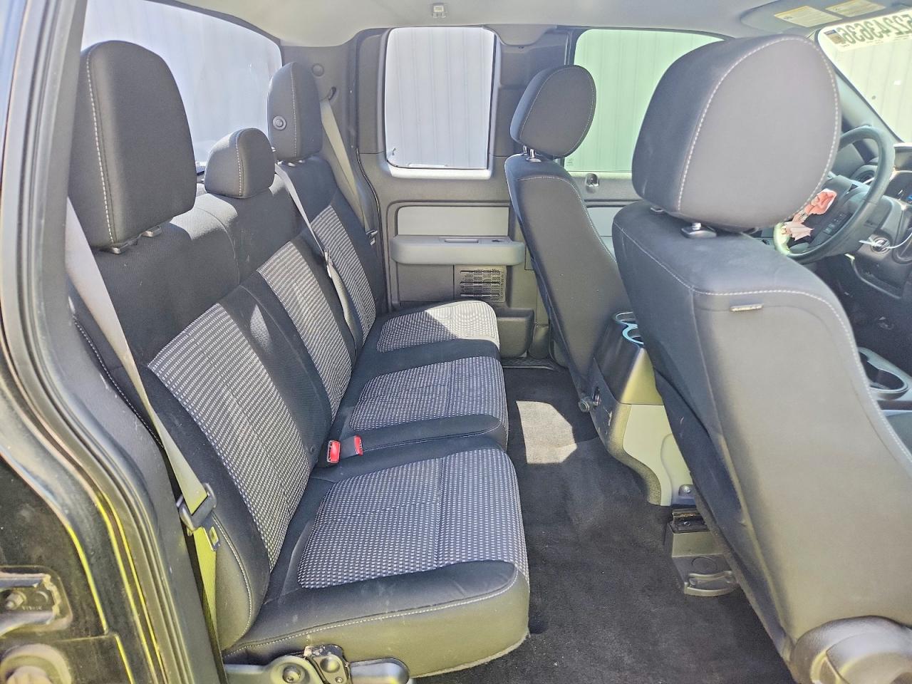 Ford F-150 Super Cab