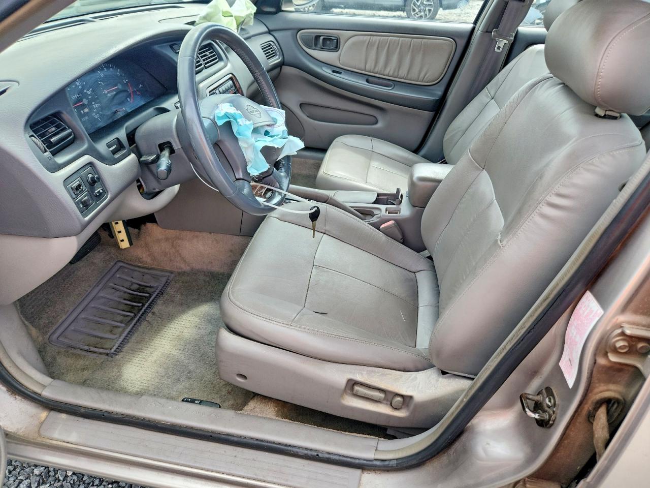 Nissan Altima Xe