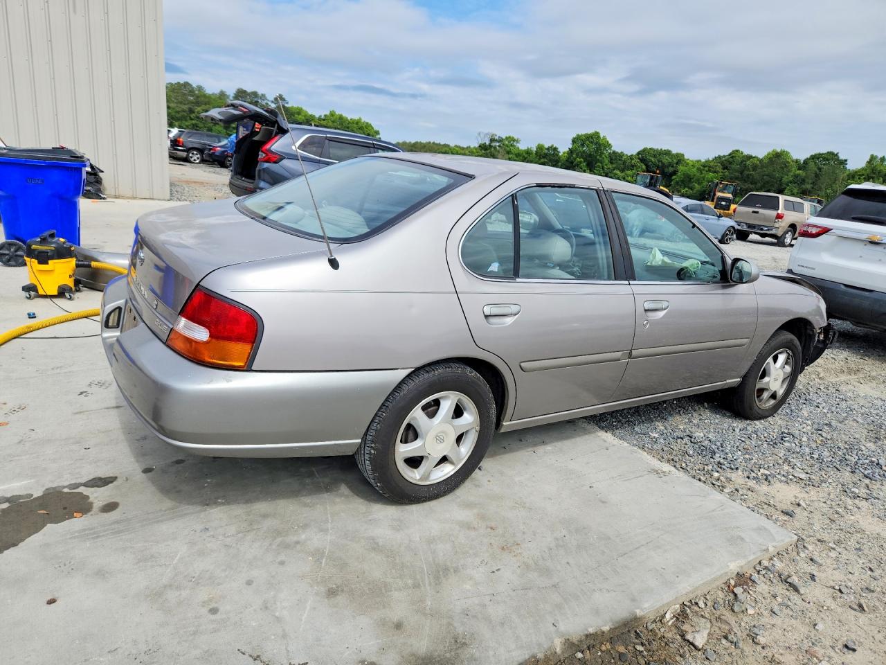 Nissan Altima Xe