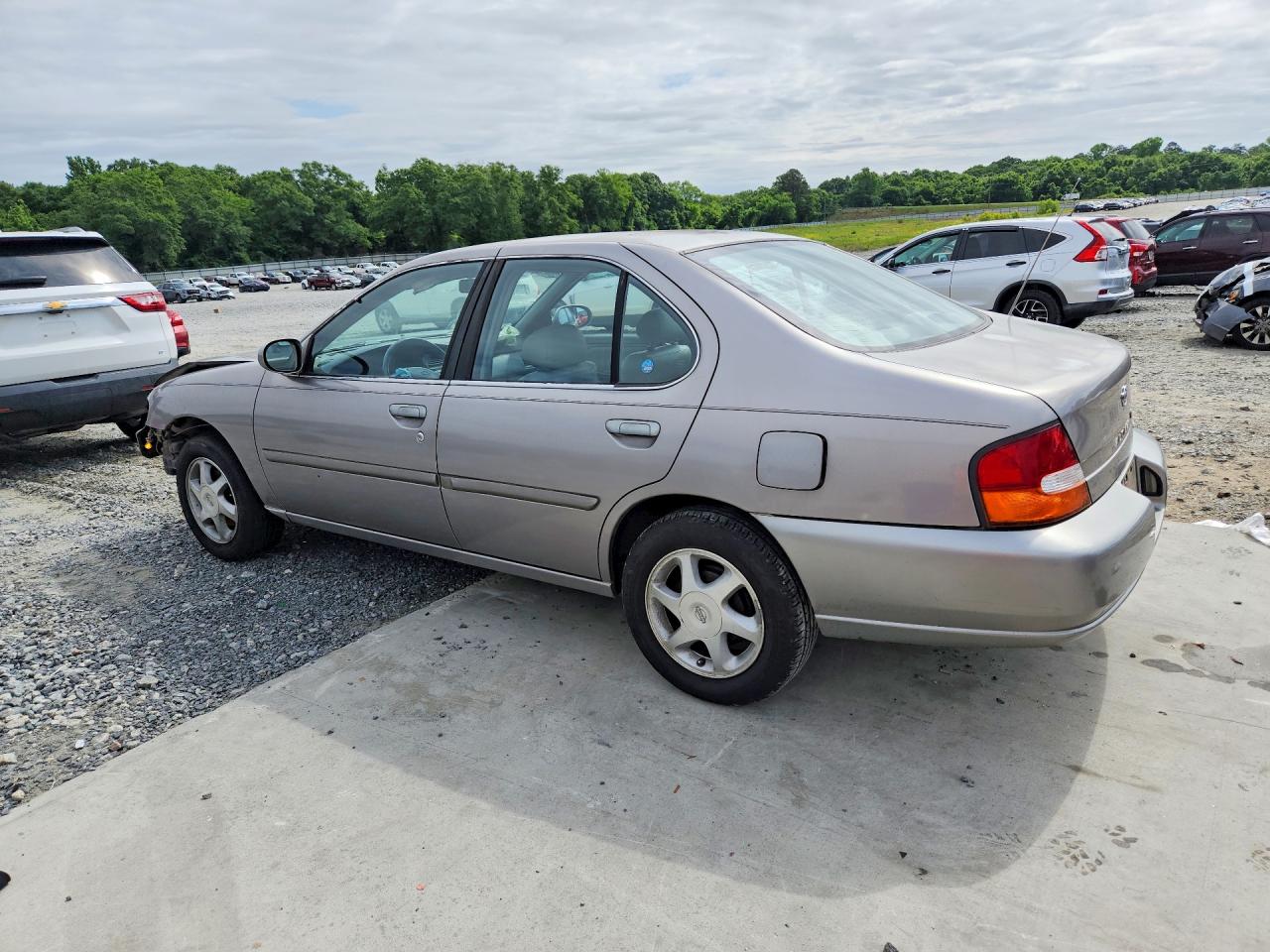 Nissan Altima Xe
