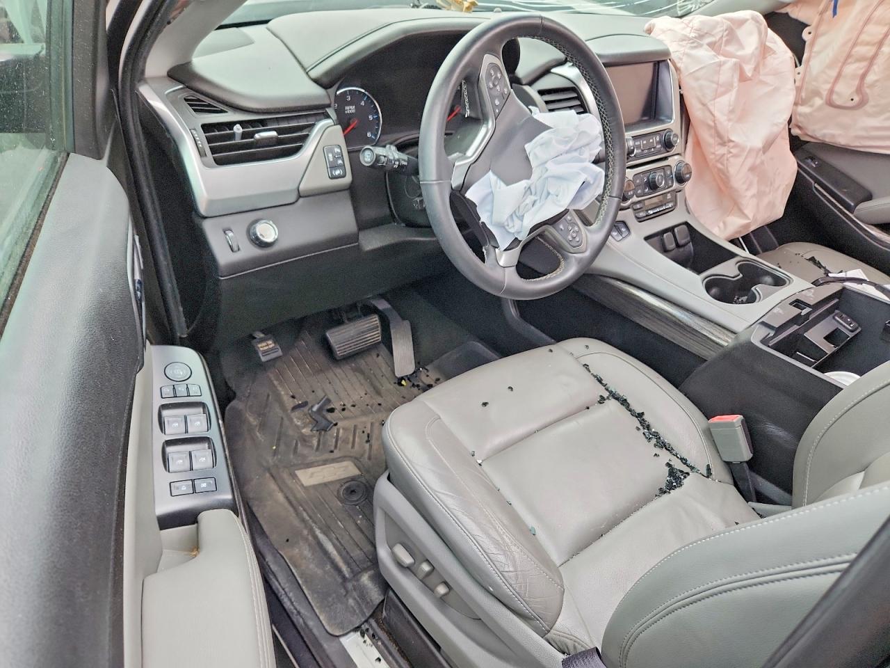 Chevrolet Suburban C1500 Lt