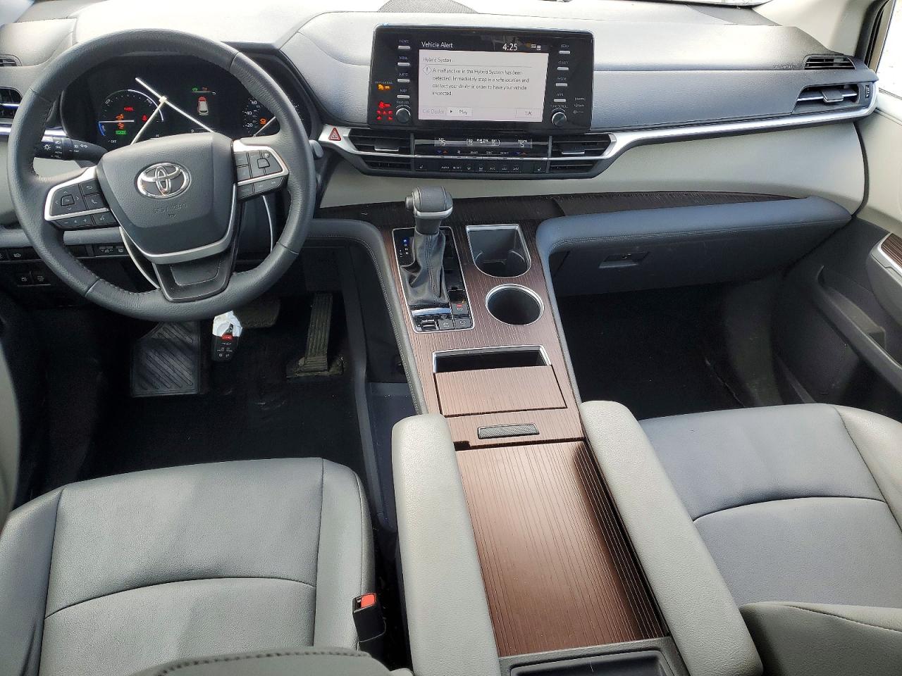 Toyota Sienna Xle 8-passenger