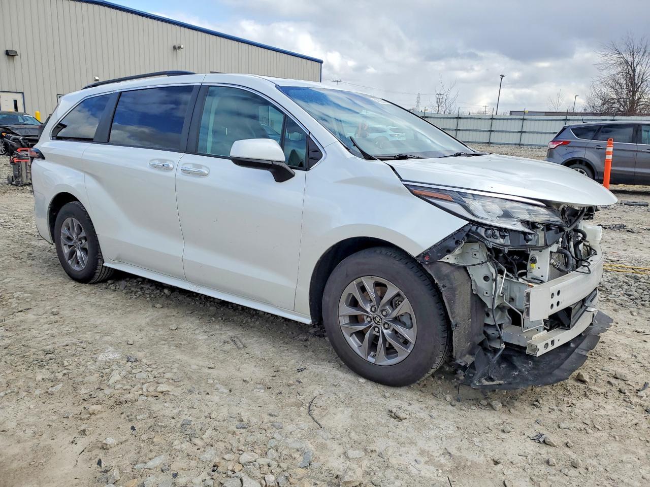 Toyota Sienna Xle 8-passenger