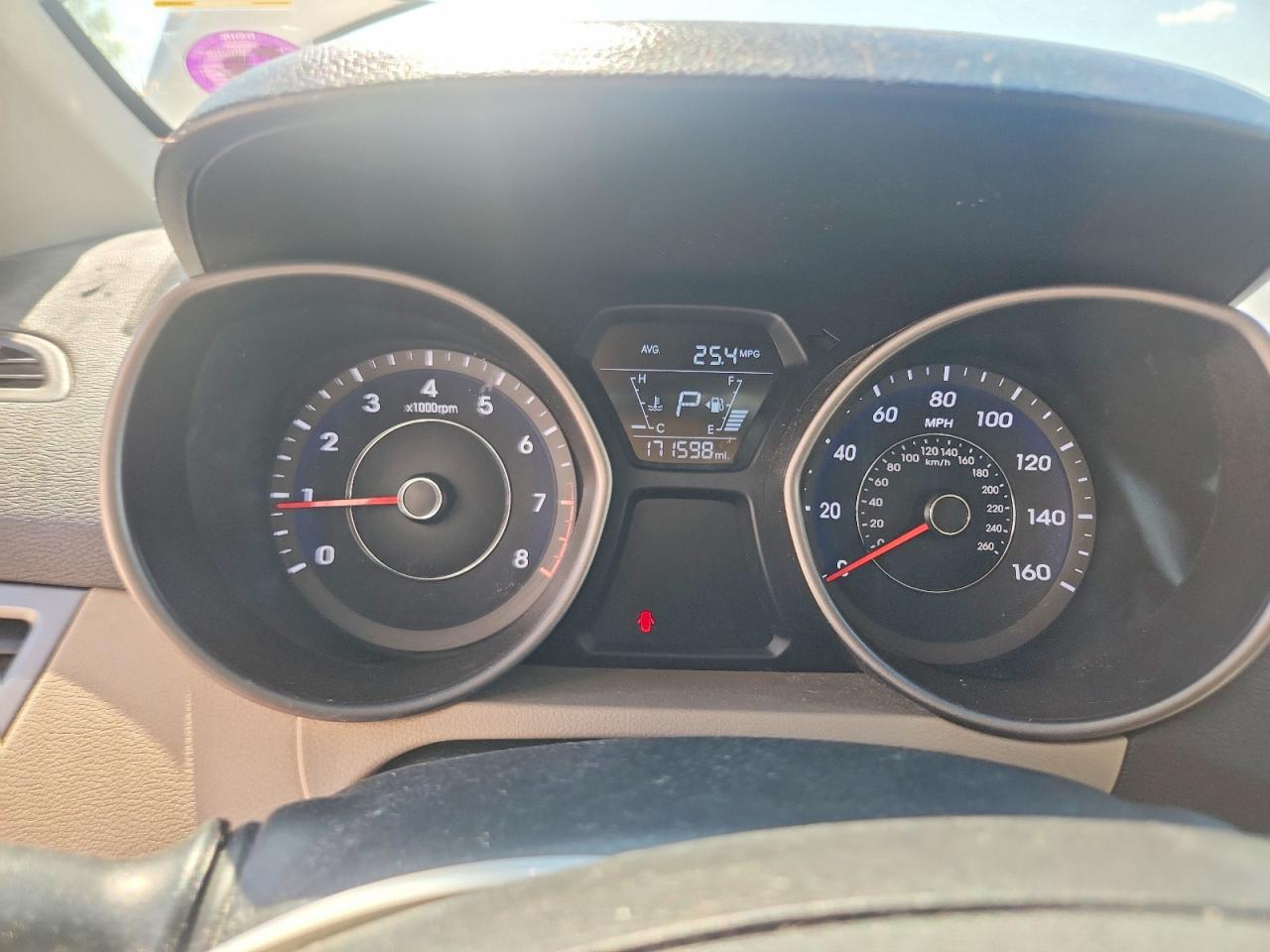 Hyundai ELANTRA Se