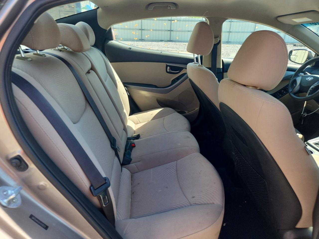 Hyundai ELANTRA Se