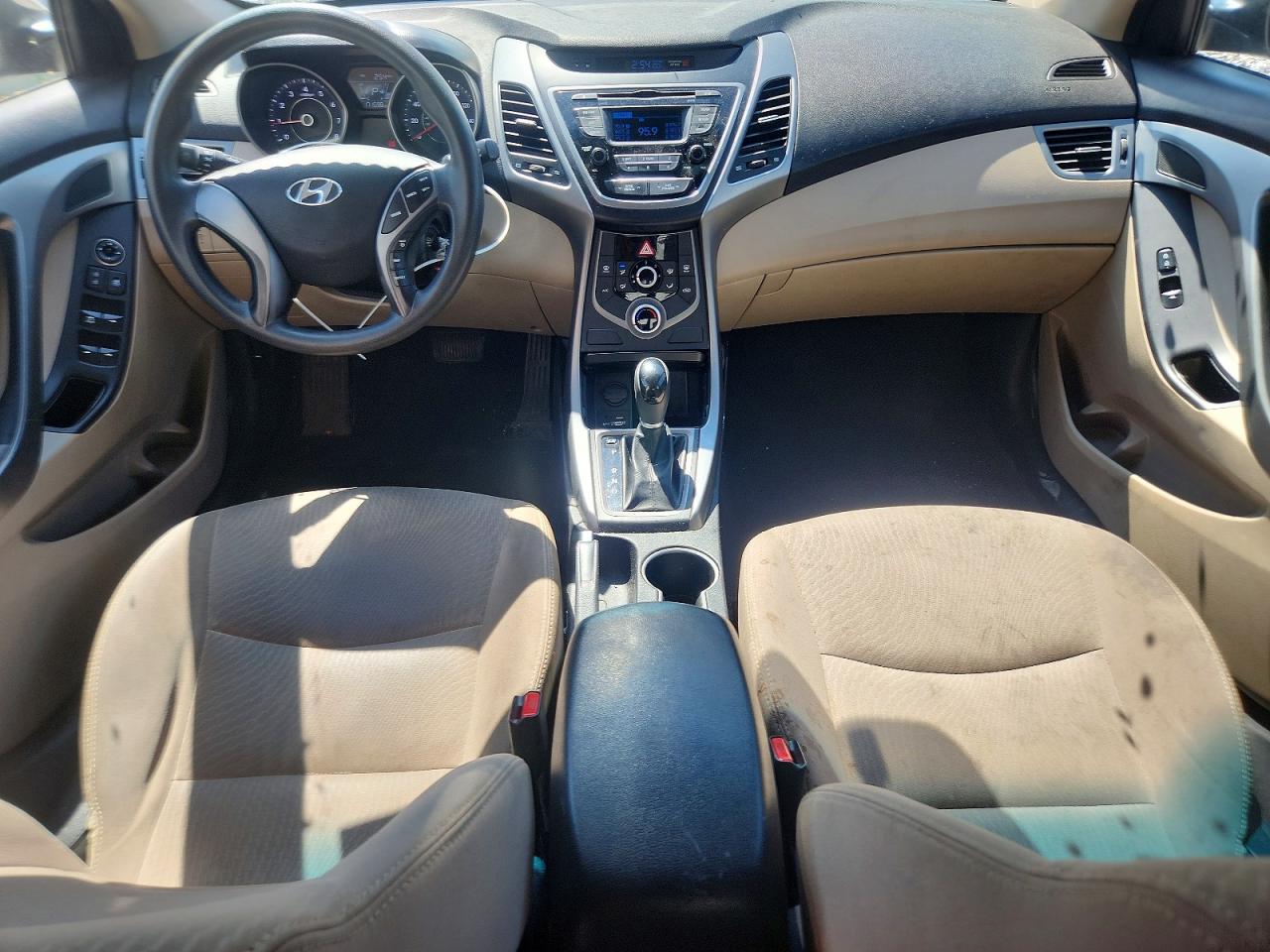 Hyundai ELANTRA Se