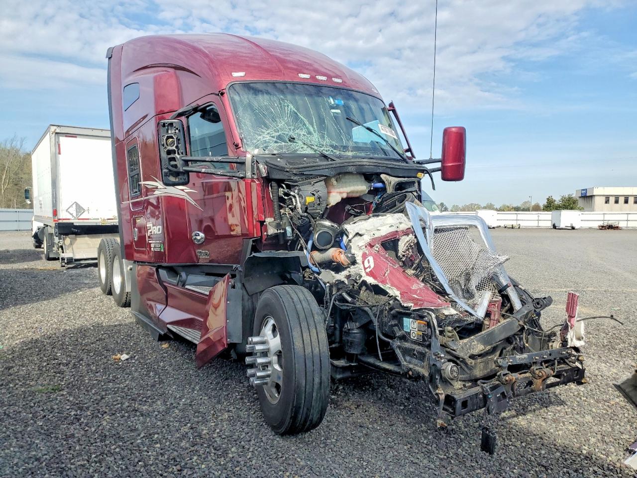 Salvage Kenworth T680 Image