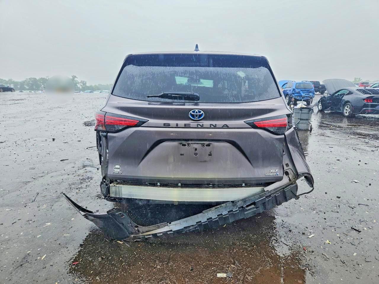 Toyota Sienna Xle