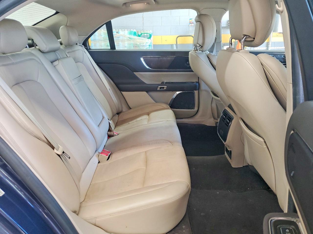 Lincoln Continental Select