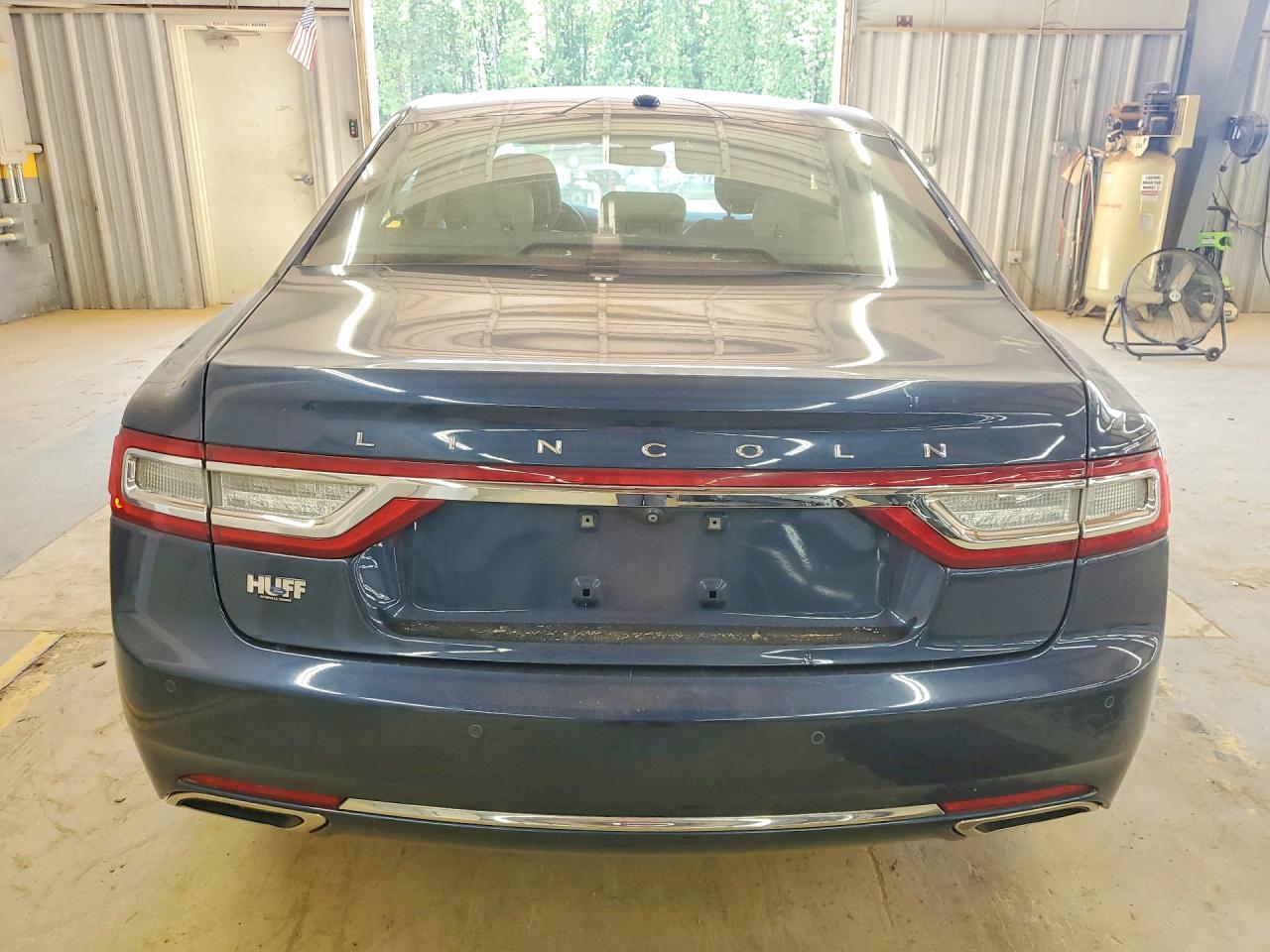 Lincoln Continental Select