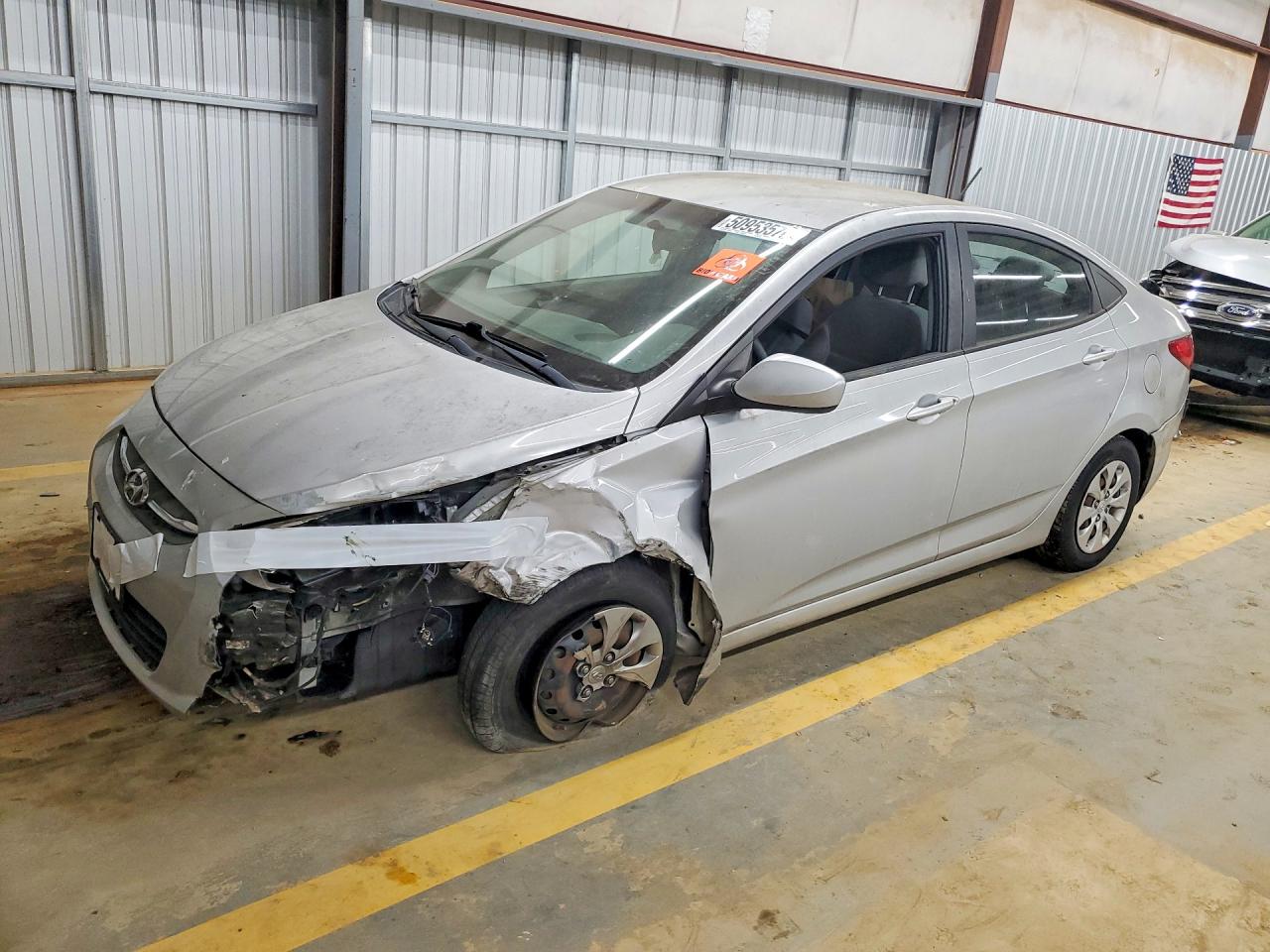 Salvage Hyundai ACCENT Image