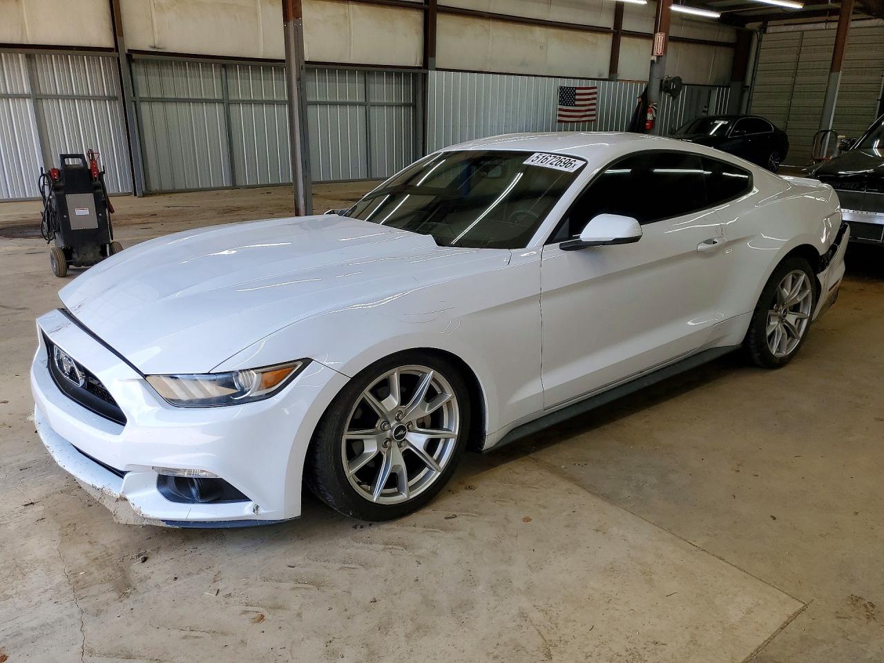 Salvage Ford Mustang Image