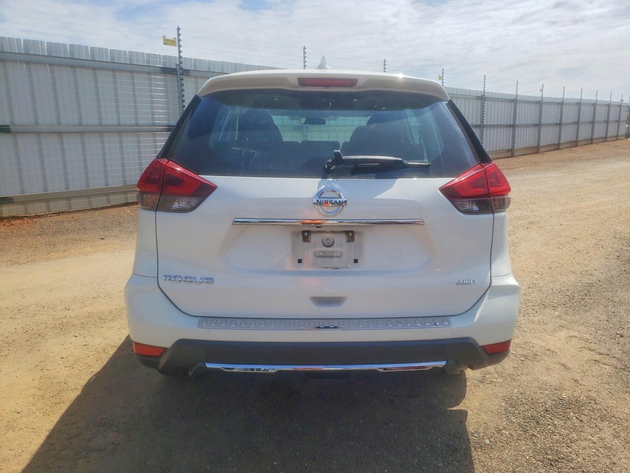 Nissan Rogue S