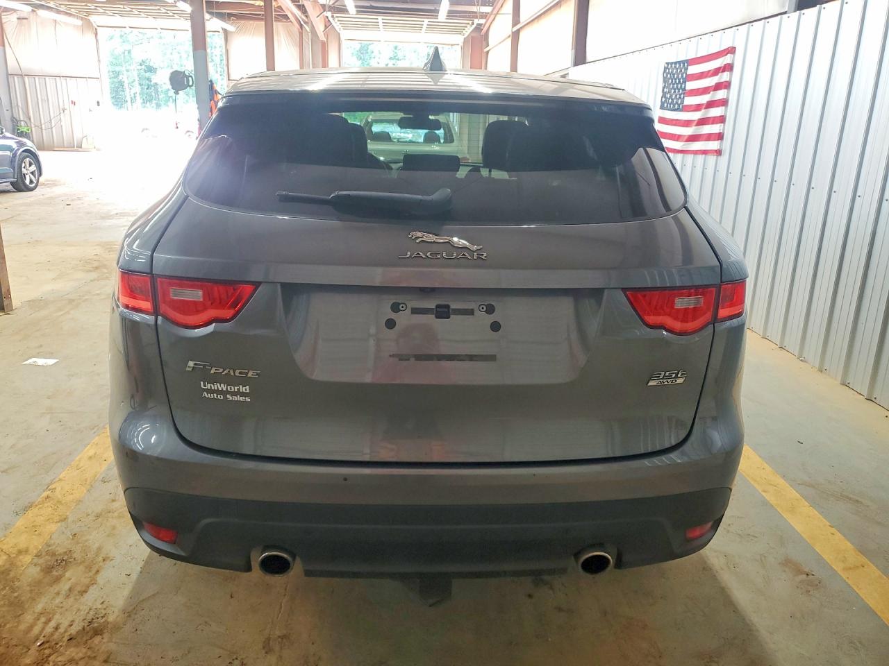 Jaguar F-PACE R - Sport