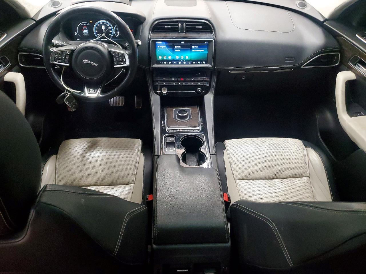 Jaguar F-PACE R - Sport