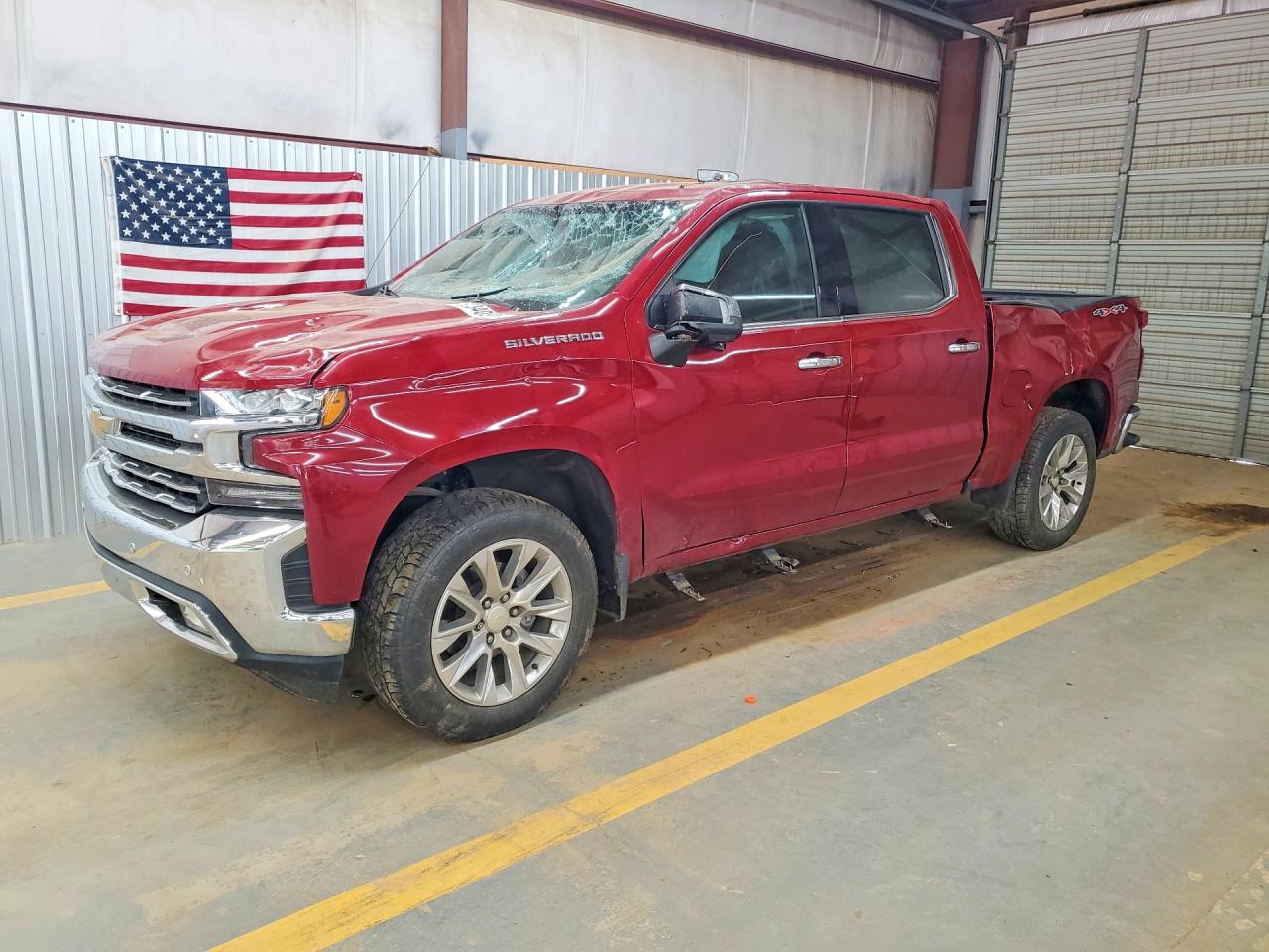 Salvage Chevrolet Silverado Image