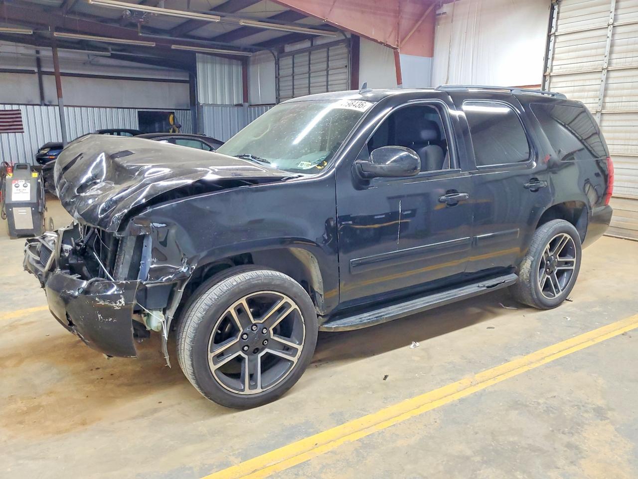 Salvage Chevrolet Tahoe Image