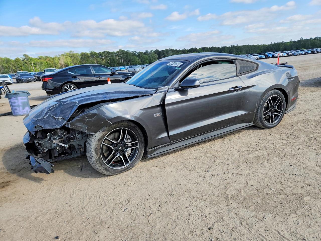 Salvage Ford Mustang Image