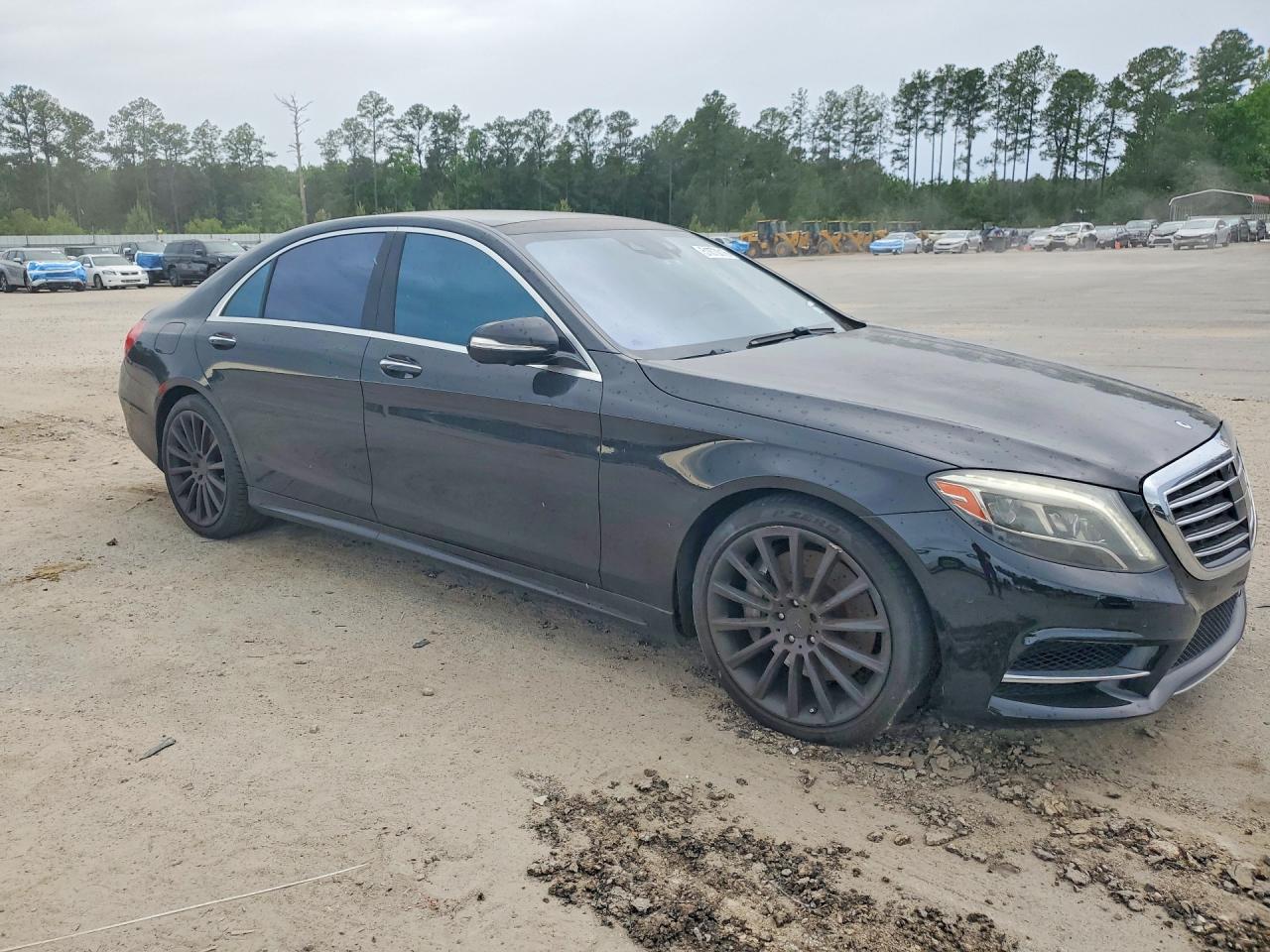Mercedes-Benz S-Class 550