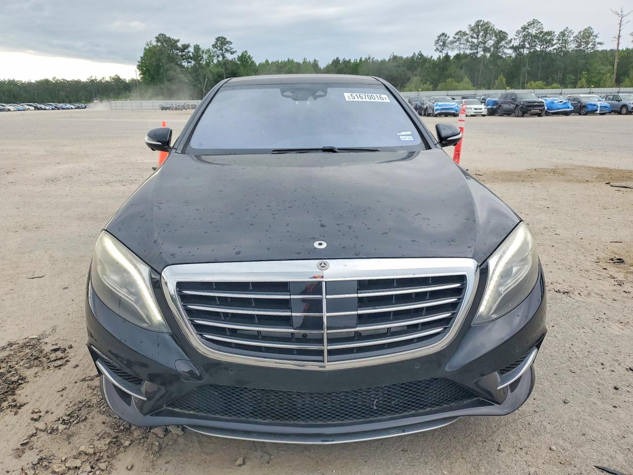 Mercedes-Benz S-Class 550