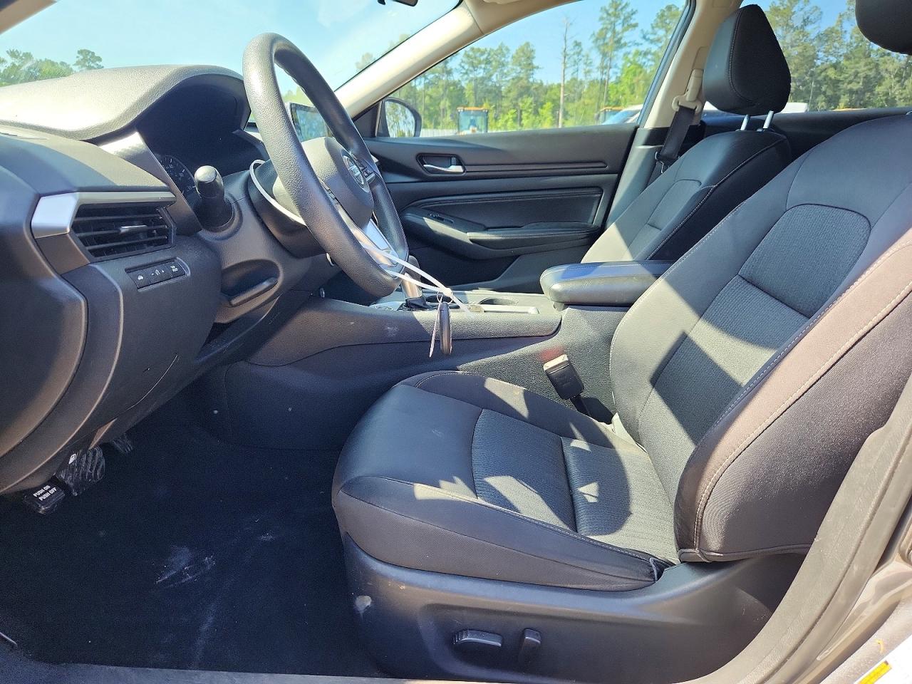 Nissan Altima S
