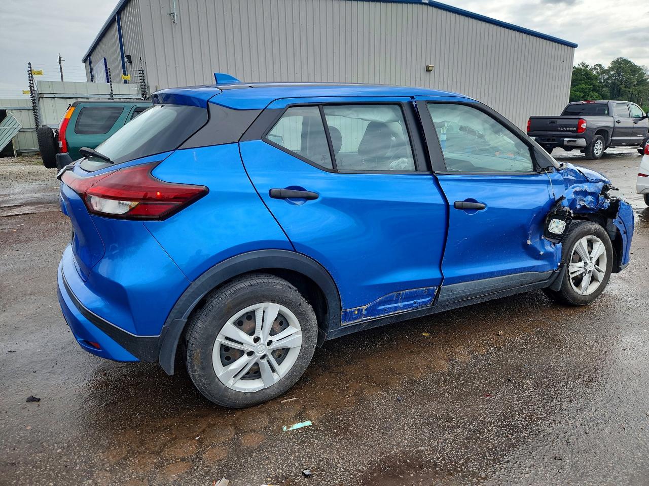 Nissan Kicks S