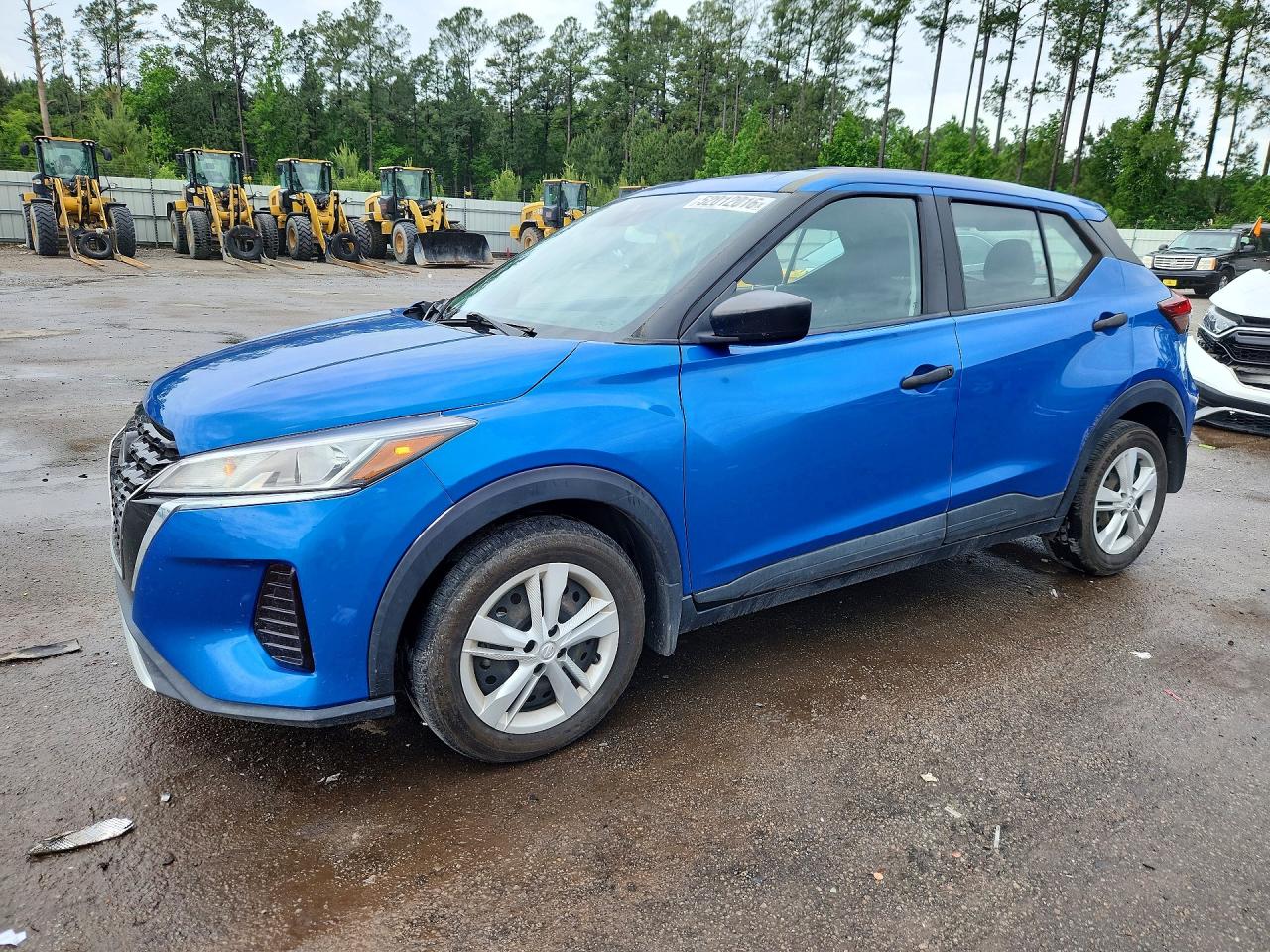 Salvage Nissan Kicks Image