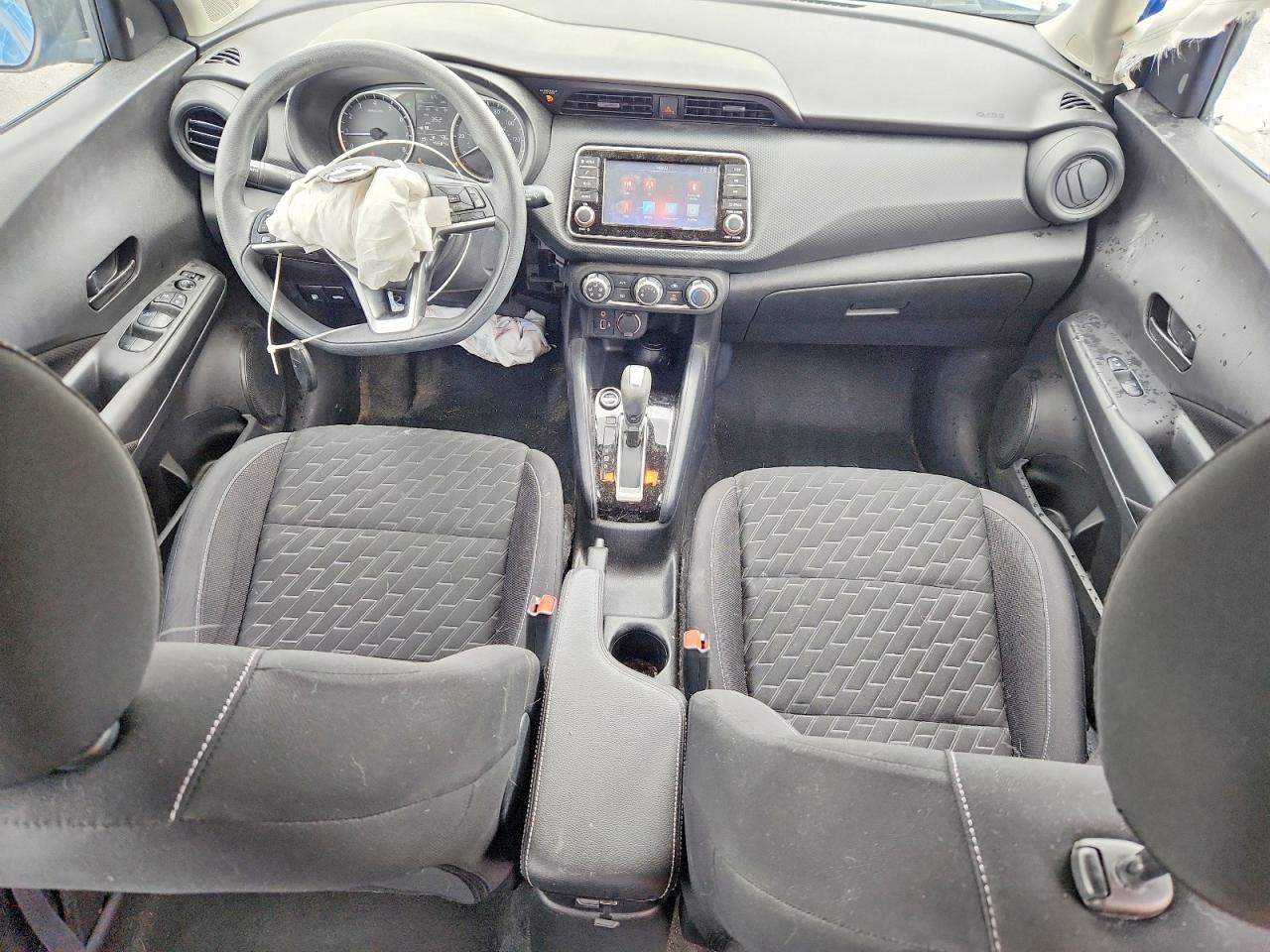Nissan Kicks S