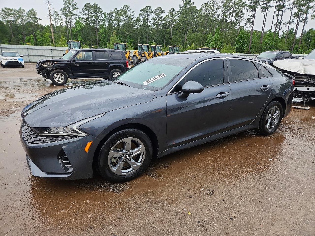 Salvage Kia K5 Image