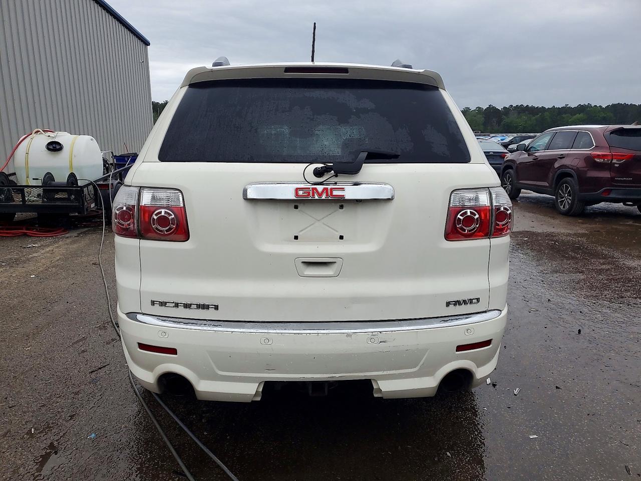 GMC Acadia Denali