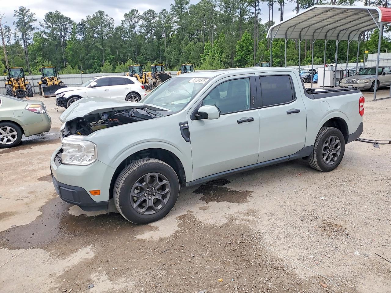 Salvage Ford Maverick Image